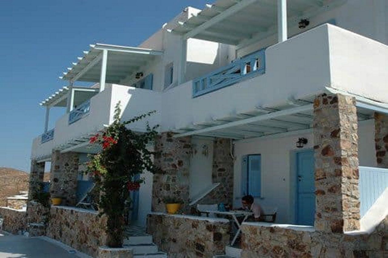 Livadi  Amfitriti Studios מראה חיצוני תמונה